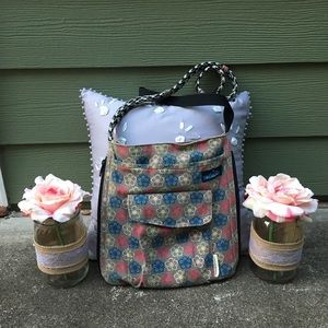 Kavu rope crossbody floral print bag